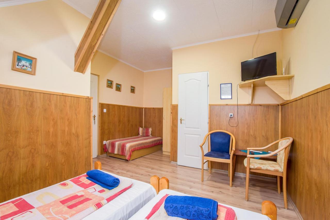 Fueredi Apartman Tiszafüred Extérieur photo